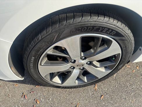 Used 2020 Kia Optima S FWD image 10