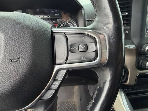 Used 2019 RAM 1500 Laramie AWD/4WD image 14