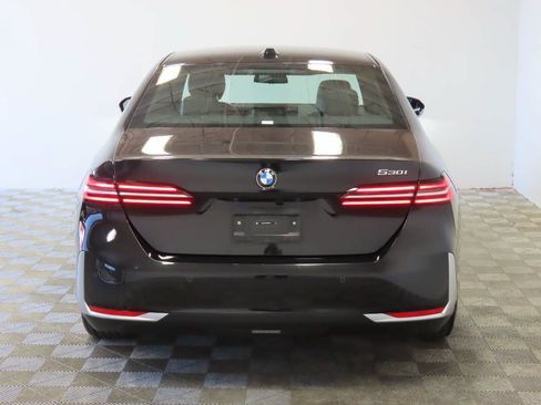 Used 2024 BMW 530i RWD image 4