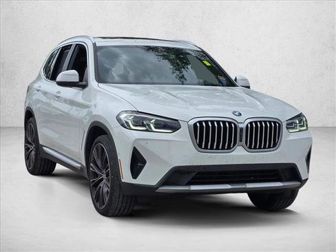 Used 2023 BMW X3 xDrive30i w/ Premium Package AWD/4WD image 3