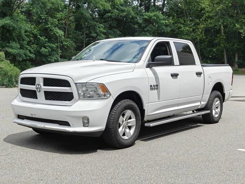 Used 2018 RAM 1500 Express AWD/4WD image 7