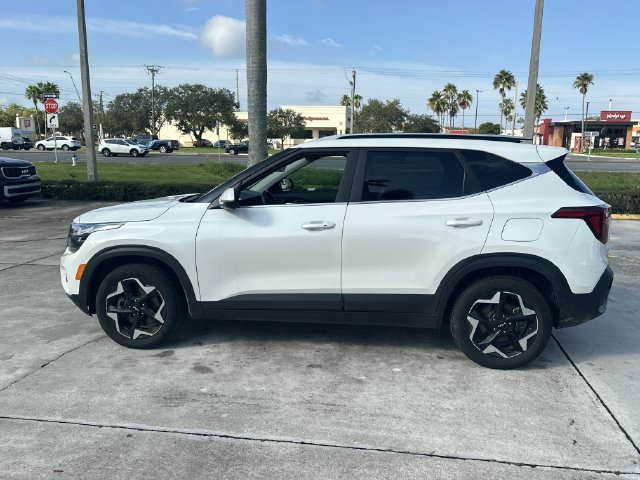 Certified 2025 Kia Seltos EX w/ EX Sunroof Package AWD/4WD image 9