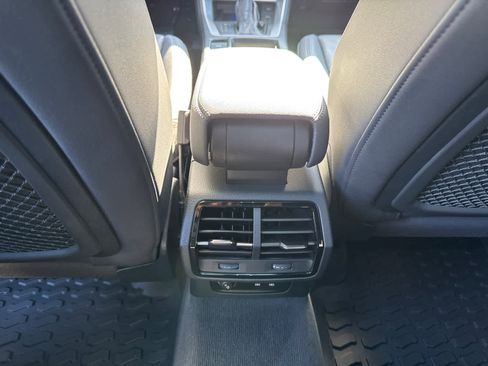 Used 2021 Audi Q3 2.0T Premium Plus image 35