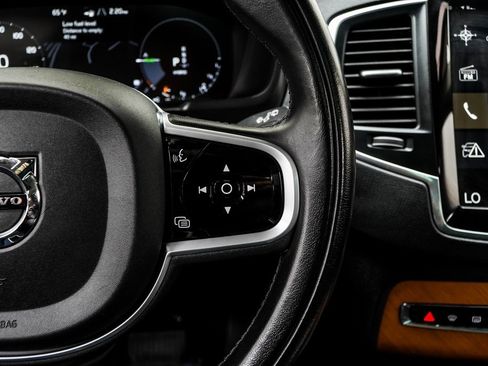 Used 2021 Volvo XC90 T8 Inscription Expression w/ Climate Package image 30