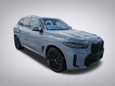 New 2026 BMW X5 xDrive40i w/ M Sport Package AWD/4WD image 1