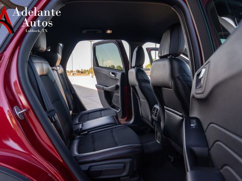 Used 2025 Ford Escape ST-Line AWD/4WD image 10