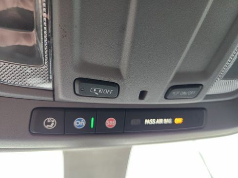 Used 2022 Chevrolet Silverado 2500 LT w/ Convenience Package image 45