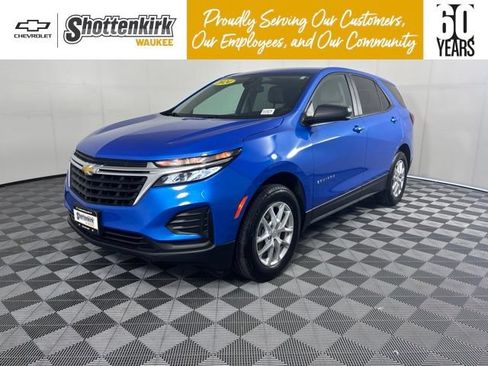 Used 2024 Chevrolet Equinox LS w/ LS Convenience Package AWD/4WD image 1