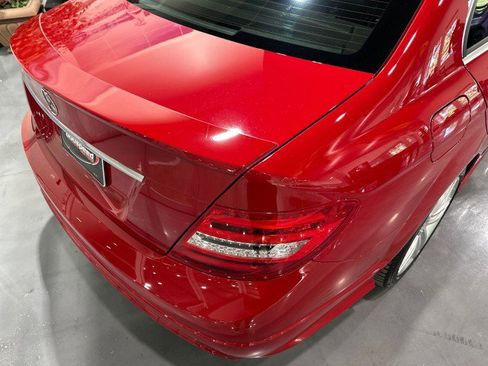 Used 2013 Mercedes-Benz C 250 Sedan image 23