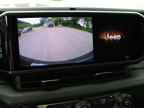 New 2026 Jeep Wrangler Unlimited Sport AWD/4WD image 32