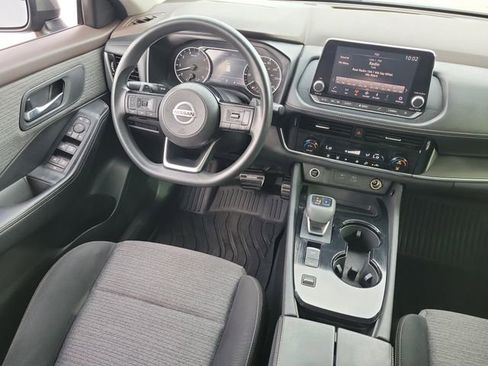 Used 2021 Nissan Rogue SV image 13