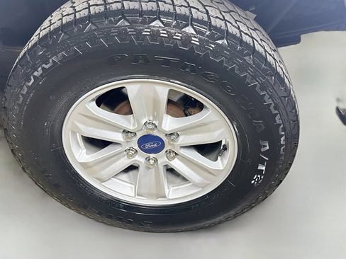Used 2018 Ford F150 XLT w/ Trailer Tow Package AWD/4WD image 9