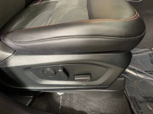 Used 2022 Ford Explorer ST-Line w/ Class IV Trailer Tow Package image 25