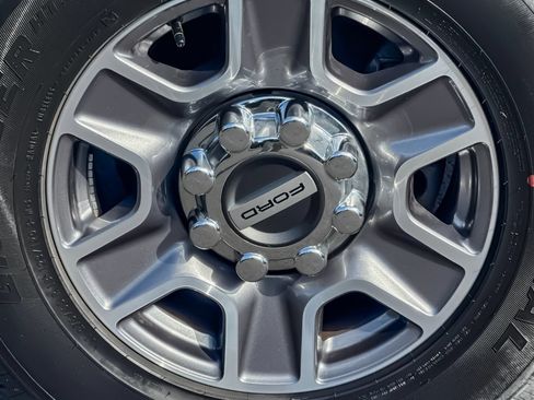 Used 2025 Ford F250 XLT AWD/4WD image 34