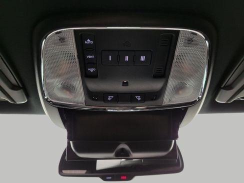 Used 2023 Dodge Charger Scat Pack RWD image 17
