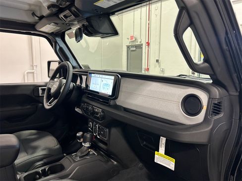 New 2025 Jeep Wrangler Sport S image 34