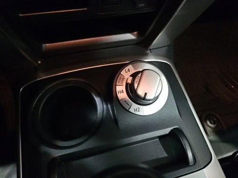 Used 2019 Toyota 4Runner SR5 image 22