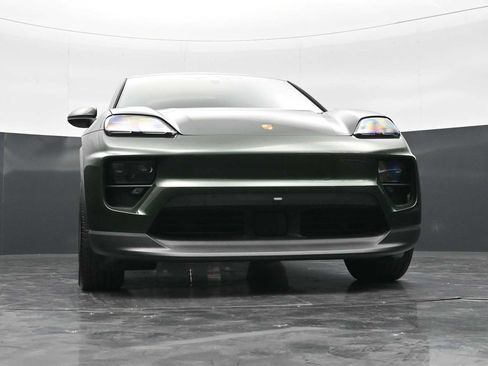 New 2026 Porsche Macan 4 Electric AWD/4WD image 45