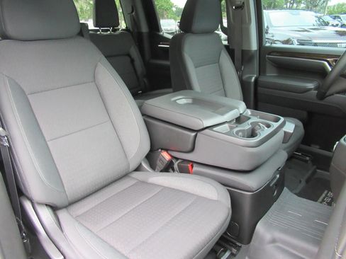 Used 2024 GMC Sierra 1500 Elevation w/ LPO, Elevation Black Package AWD/4WD image 8
