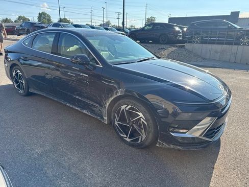 Certified 2024 Hyundai Sonata SEL w/ Convenience Package FWD image 4