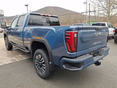 New 2026 GMC Sierra 3500 Denali Ultimate AWD/4WD image 4