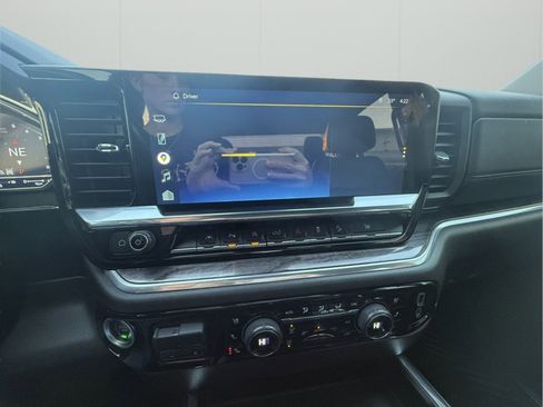 Certified 2022 Chevrolet Silverado 1500 LTZ w/ Z71 Off-Road Package image 17