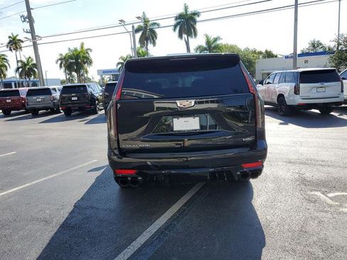 Certified 2023 Cadillac Escalade V AWD/4WD image 22