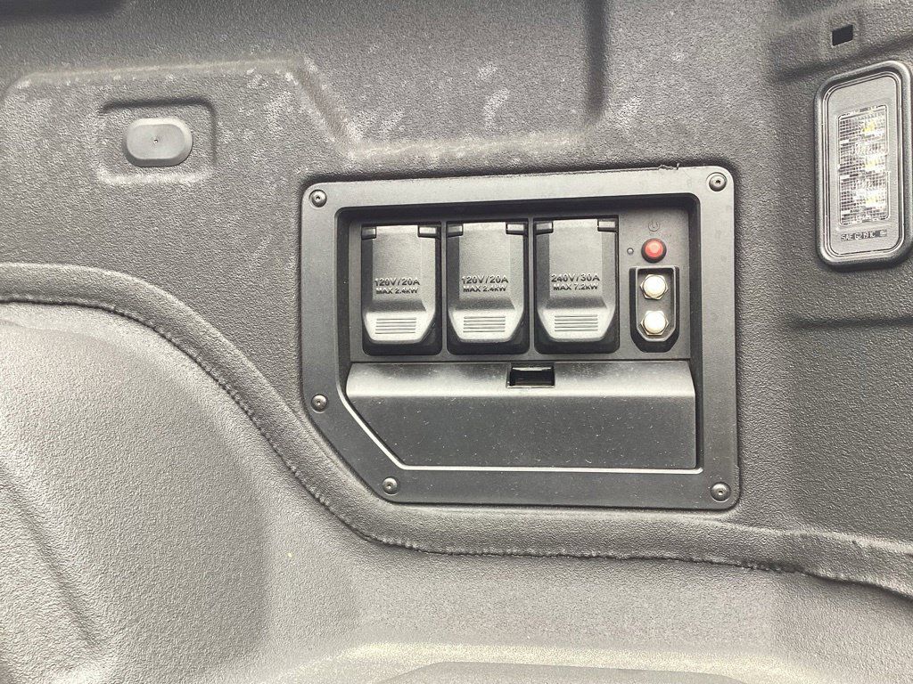 Used 2024 Chevrolet Silverado EV RST AWD/4WD image 8
