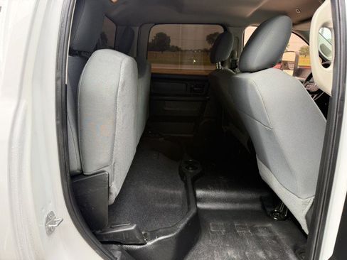 Used 2018 RAM 3500 Tradesman w/ Chrome Appearance Group AWD/4WD image 27