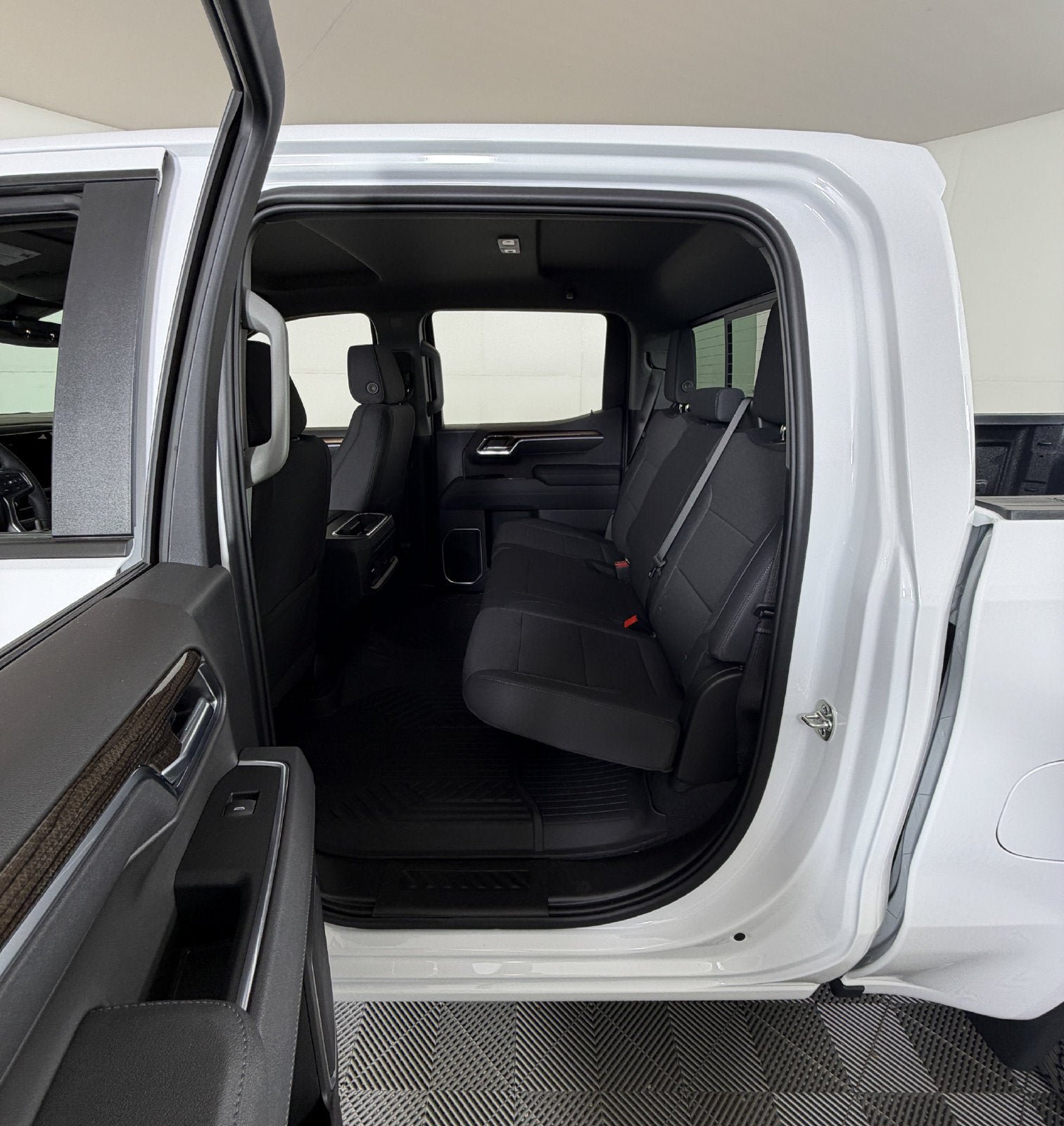 New 2026 Chevrolet Silverado 1500 RST AWD/4WD image 7
