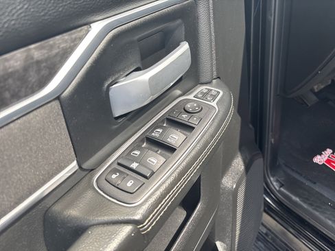 Used 2024 RAM 2500 Big Horn AWD/4WD image 23