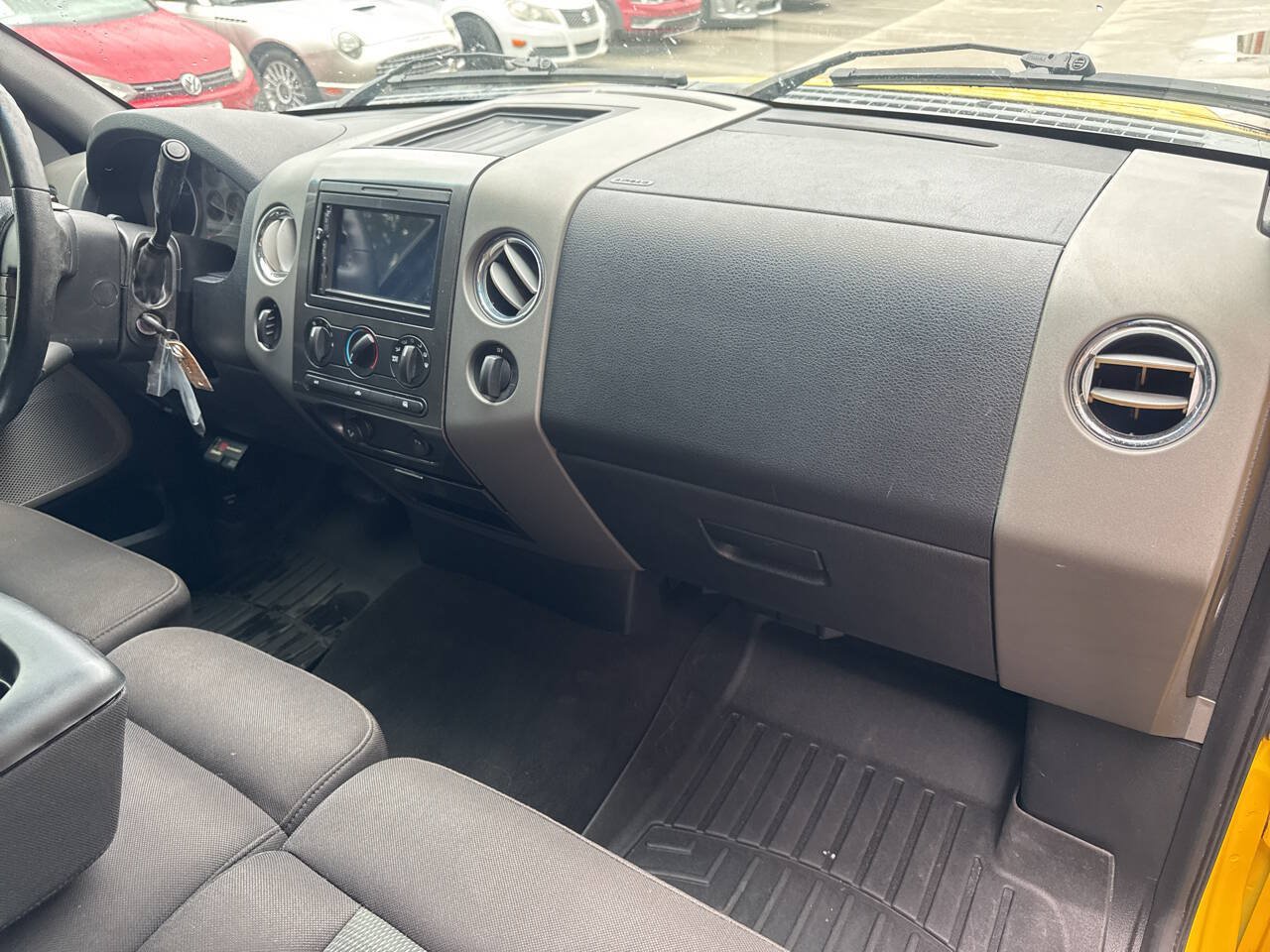 Used 2004 Ford F150 XLT AWD/4WD image 10