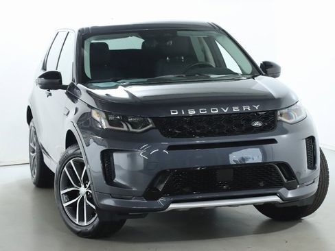 Used 2025 Land Rover Discovery Sport S image 2