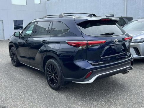 Used 2023 Toyota Highlander XSE AWD/4WD image 5