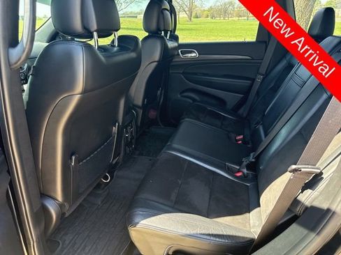 Used 2021 Jeep Grand Cherokee Laredo X image 9