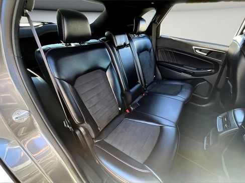 Used 2024 Ford Edge ST-Line image 23