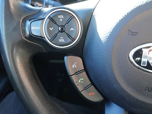Used 2015 Kia Soul image 10
