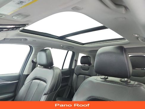 Used 2023 Jeep Grand Cherokee 4WD 4xe w/ Luxury Tech Group II image 12