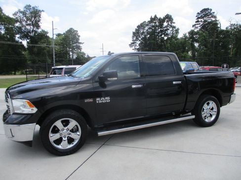 Used 2017 RAM 1500 Big Horn RWD image 6