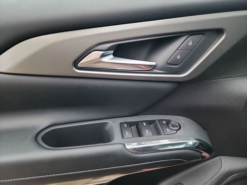 New 2026 Chevrolet Traverse LT w/ Sun and Wheel Package image 12