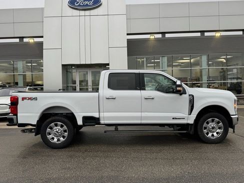 Certified 2024 Ford F350 Lariat w/ Lariat Ultimate Package image 37