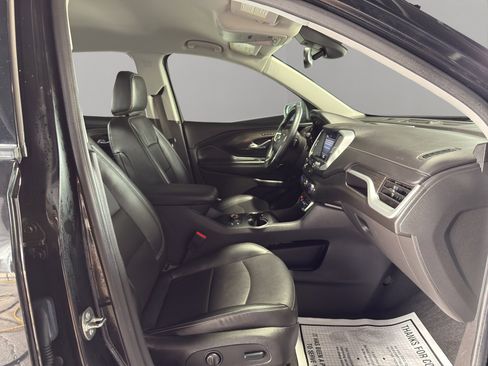 Used 2024 GMC Terrain SLT w/ Infotainment Package II image 18