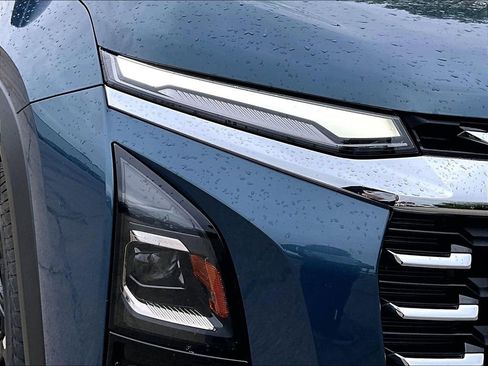 Used 2025 Chevrolet Equinox LT w/ Convenience Package II AWD/4WD image 30