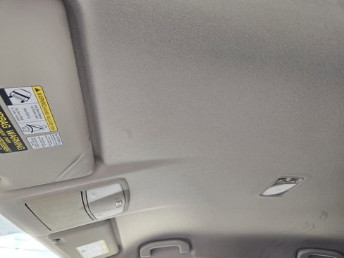 Used 2010 Nissan Rogue SL w/ Premium Pkg image 22