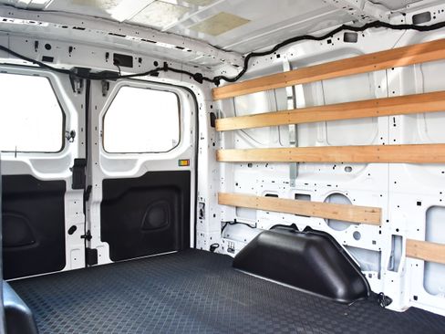 Used 2024 Ford Transit 350 XLT image 21