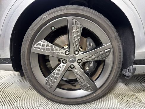 Used 2024 Genesis GV70 3.5T Sport w/ Sport Prestige Package image 25