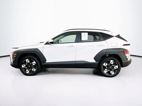 Used 2025 Hyundai Kona SEL AWD/4WD image 4