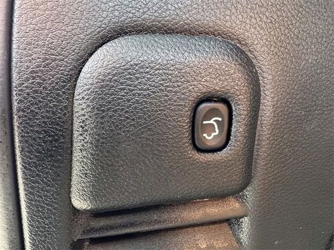 Certified 2019 Jeep Grand Cherokee Altitude image 13