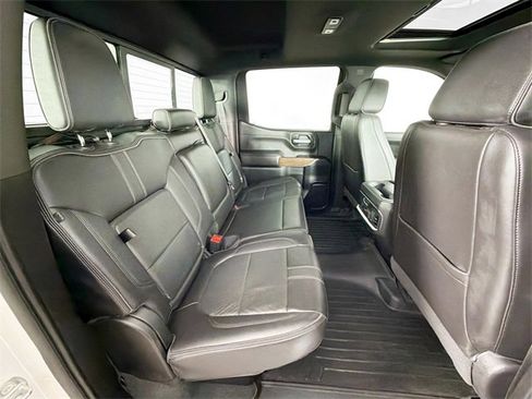 Used 2021 Chevrolet Silverado 1500 High Country w/ Technology Package image 27