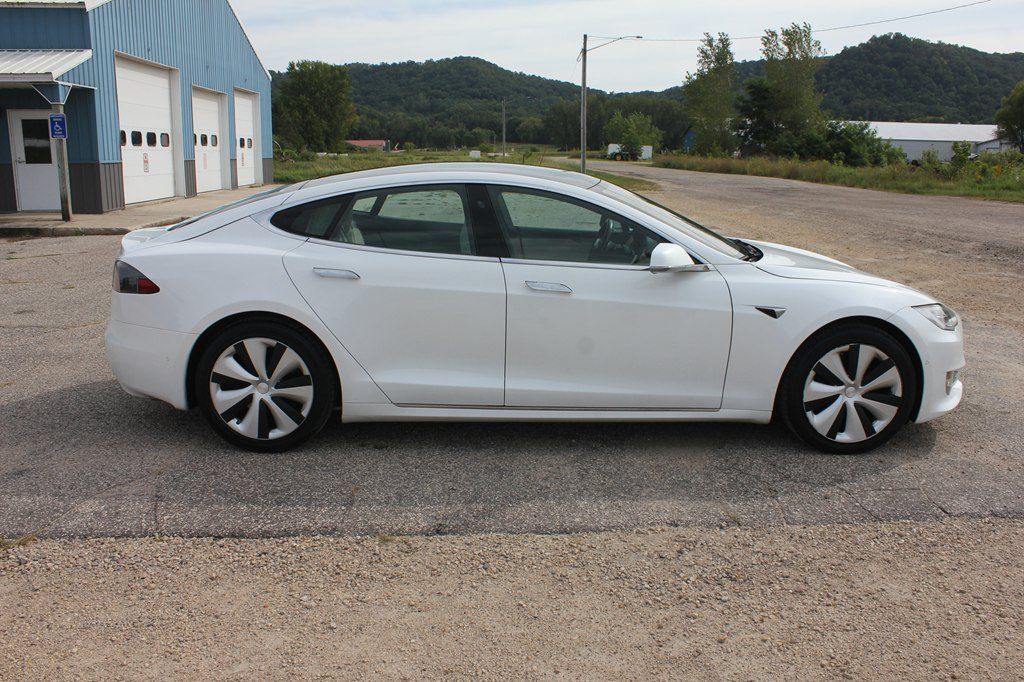 Used 2021 Tesla Model S Long Range Plus AWD/4WD image 4